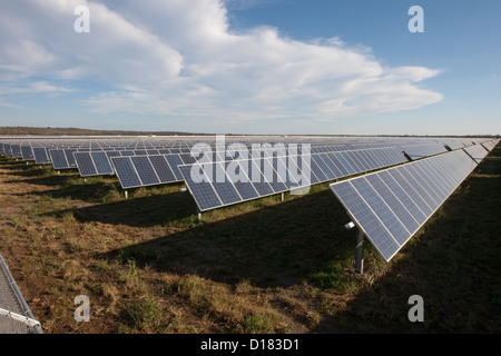 Webberville Solarpark, der größte aktive solar-Projekt von jedem öffentlichen Energieversorger in den Vereinigten Staaten von Amerika Stockfoto