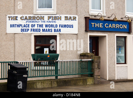 Carron Fish Bar - Heimat der tiefen frittierte Marsriegel. Stockfoto