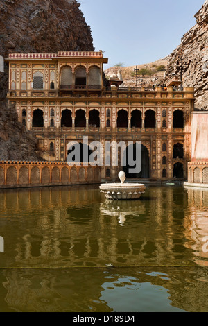 Indien, Rajasthan, Jaipur, eines der vielen hindu-Tempel in Galtaji, 11 km von Jaipur Stockfoto