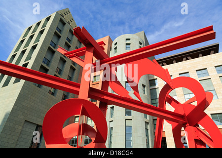 Lao Tzu Skulptur von Mark di Suveros Acoma Plaza, Denver Public Library, Colorado, USA Stockfoto