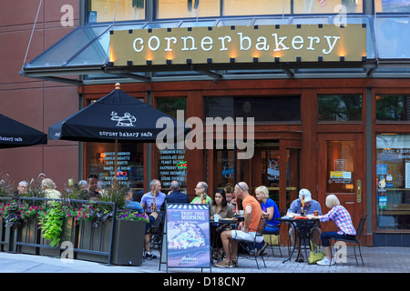 Corner Bakery auf der 16th Street Mall, Denver, Colorado, USA Stockfoto