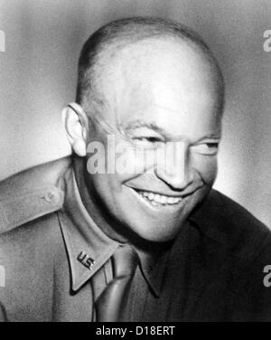 General Dwight Eisenhower, Oberbefehlshaber, Verbündete Kräfte während des zweiten Weltkriegs. 1943-45. (CSU ALPHA 257) CSU Archive/Everett Stockfoto