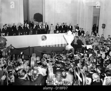 Präsident Franklin d. Roosevelt geweiht die neue Nationalgalerie am 17. März 1941. Finanzier und ehemalige Schatzkammer Stockfoto