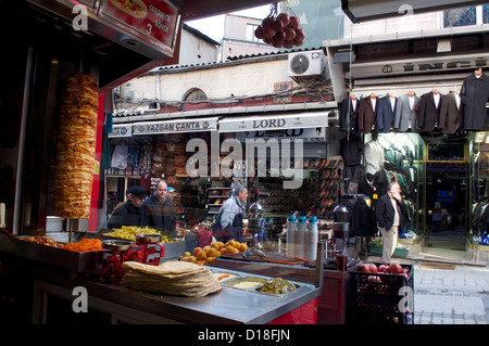 In einem Kebab-Shop in Istanbul Türkei Stockfoto