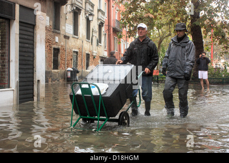 Hoher Wasserstand "Acqua Alta". Stockfoto