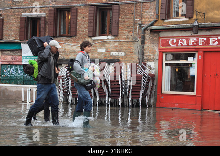 Hoher Wasserstand "Acqua Alta". Stockfoto