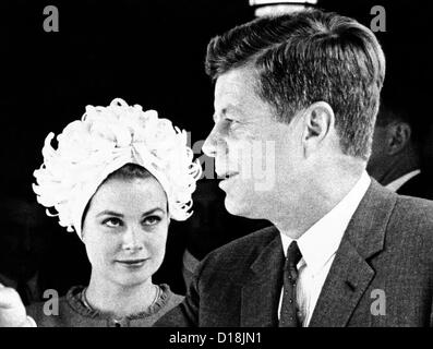 Fürstin Gracia Patricia von Monaco und Präsident John F. Kennedy. Die Prinzessin und ihr Ehemann, Prinz Rainier waren Gäste von der Stockfoto