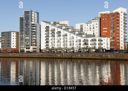 Glasgow Harbour Apartments am Nordufer des Flusses Clyde, Glasgow, Schottland, Großbritannien Stockfoto