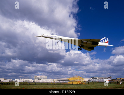 Air France Concorde Landung am Flughafen Heathrow. London, England. (1990) Stockfoto