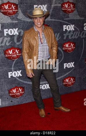Las Vegas, USA. 10. Dezember 2012. Dustin Lynch im Ankunftsbereich für American Country Music Awards, Mandalay Bay Theatre, Las Vegas, NV 10. Dezember 2012. Foto von: MORA/Everett Collection Stockfoto
