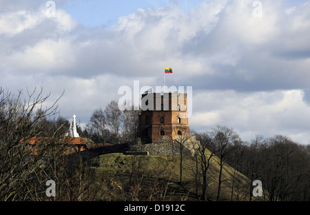 Litauen. Vilnius. Gediminas-Turm, im 20. Jahrhundert restauriert. Einzige erhaltene Teil der oberen Burg. Stockfoto