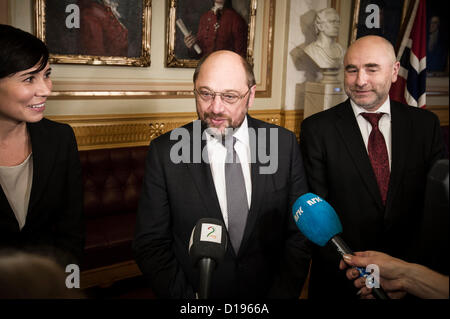 Oslo, Norwegen. 12.11.2012. Friedensnobelpreisträger Martin Schulz und Jose Manuel Barrosa trifft die Presse im norwegischen Parlament zusammen mit Präsident des Storting Dag Terje Andersen. Bildnachweis: Alexander Widding / Alamy Live News Stockfoto