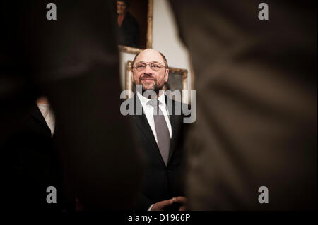 Oslo, Norwegen. 12.11.2012. Friedensnobelpreisträger Martin Schulz trifft die Presse im norwegischen Parlament. Bildnachweis: Alexander Widding / Alamy Live News Stockfoto