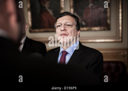 Oslo, Norwegen. 12.11.2012. Friedensnobelpreisträger Jose Manuel Barrosa trifft die Presse im norwegischen Parlament. Bildnachweis: Alexander Widding / Alamy Live News Stockfoto