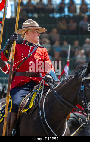 RCMP Musical Ride beim Calgary Stampede Rodeo Eröffnungsfeier Stockfoto