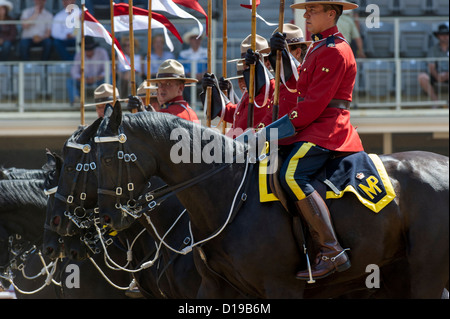 RCMP Musical Ride beim Calgary Stampede Rodeo Eröffnungsfeier Stockfoto