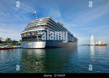 Kreuzfahrtschiff im Hafen von Puerto Vallarta, Mexiko Stockfoto