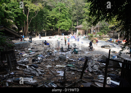 Der Boden des Moo Koh Surin Marine National Park Headquarters an der Westküste von Thailand war hart getroffen durch den Tsunami im Jahr 2004. Stockfoto