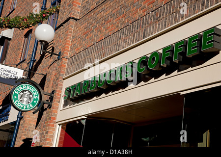 Nahaufnahme des Starbucks-Café-Schilds York North Yorkshire England UK Vereinigtes Königreich GB Großbritannien Stockfoto