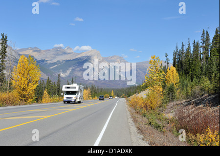 Icefields Parkway - Straße durch Banff und Jasper Nationalparks, Alberta, Kanada Stockfoto