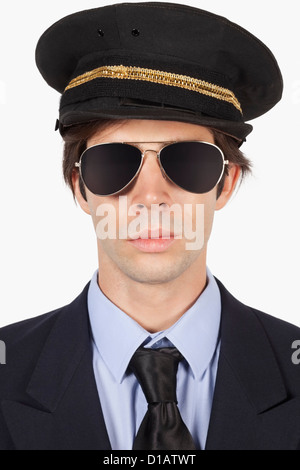 junger Mann in pilot uniform Stockfoto