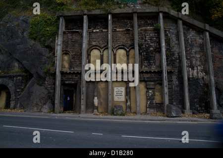 Der Eingang an der Unterseite der stillgelegten Clifton Rocks Standseilbahn, Bristol Stockfoto