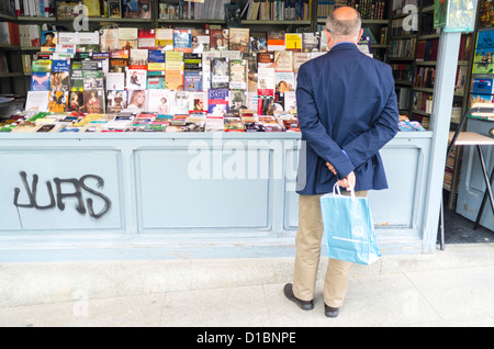 Bücher zu speichern, Cuesta de Moyano Madrid, Spanien Stockfoto