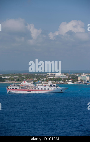 British West Indies, Kaimaninseln, George Town, Grand Cayman Hanseatic, Kreuzfahrtschiff Stockfoto