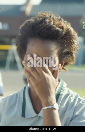 14. Dezember 2012 - Nation tödlichsten Shootings - (FILE) - 16. Oktober 1991 - Killeen, Texas, Vereinigte Staaten - im Bild: COROLYN NEWMAN, ein Überlebender des Massakers in Luby Cafeteria, die 23 Kunden getötet und 20 verletzt. Der Schütze, GEORGE HENNARD, auch selbst getötet.   (Bild Kredit: Peter Silva/ZUMAPRESS.com) Stockfoto