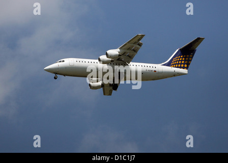 Hannover, Deutschland, fährt das Flugzeug € Flügel in der Luft Stockfoto
