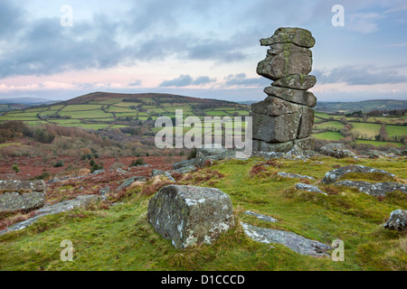 Bowerman die Nase auf Hayne Down, mit Blick auf die hügelige Landschaft, Dartmoor Nationalpark. Stockfoto