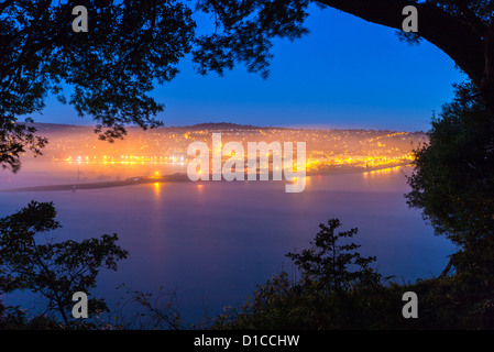 Blick vom South West Coast Path über das Dorf Shaldon nach Teignmouth an der Mündung des Flusses Teign. Stockfoto