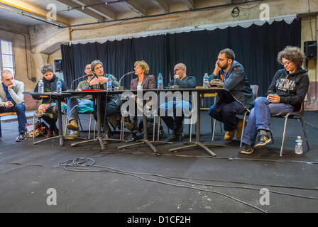 Paris, Frankreich, öffentliche Politiker debattieren über Gleichstellungsfragen, Gemeinschaftsdiskussion, von LGTB-Gruppen, Rednergremium, Konferenz Stockfoto