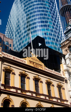 Mischen von alten kolonialen und zeitgenössischer / moderner Architektur Pitt Street Sydney New South Wales (NSW) Australien Stockfoto
