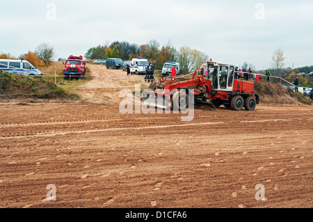 Vorbereitung - Ausrichtung der Renn-Strecke nach Wettbewerbe. Folge 4. Stockfoto