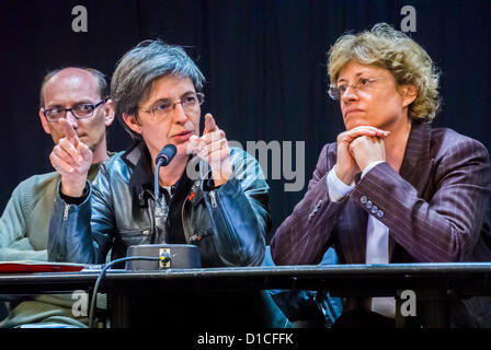 Paris, Frankreich, Öffentliche Politiker debattieren über Schwulenraub/Gleichstellungsfrage, von LGTB-Gruppen, 'Annick Le Petit' Socialist Labour Party Stockfoto