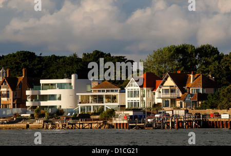 Häuser auf Sandbänken, Hafen von Poole, Dorset, England Stockfoto