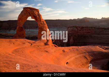 Delicate Arch, Symbol von Utah, Arches National Park etwas außerhalb von Moab, Utah, Vereinigte Staaten von Amerika, USA Stockfoto