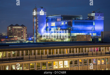 Aufbau einer Bank. Deutsche Sparkasse. Beleuchtet. Essen, Deutschland, Europa. Stockfoto