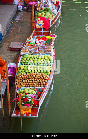 Damnoen Saduak floating Market in Ratchaburi in der Nähe von Bangkok, Thailand Stockfoto