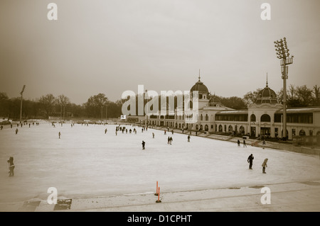 Eislaufen in Budapest Ungarn Stockfoto