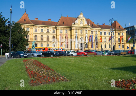 Elk192-1122 Kroatien, Zagreb, Arts & Crafts Museum Stockfoto