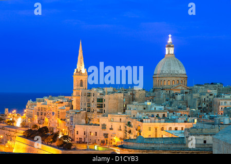 Malta, Valletta, Skyline mit St. Pauls Anglican Cathedral und Karmeliterkirche Stockfoto