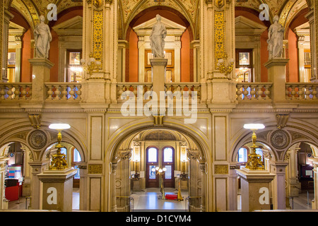 Wiener Staatsoper, der Haupthalle Stockfoto
