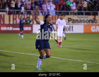 BOCA RATON, FL - 15 Dezember: Sydney Leroux #11 der USA feiert Tor gegen China im FAU-Stadion am 15. Dezember 2012 in Boca Raton, Florida USA China 4: 1 besiegt. Foto von Mauricio Paiz Stockfoto