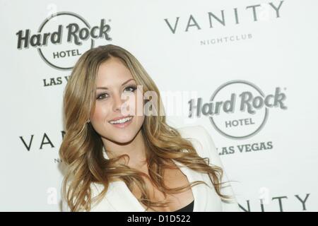 Las Vegas, Nevada. 16. Dezember 2012. Brittney Palmer im Ankunftsbereich für THE ULTIMATE FIGHTER Finale After-Party, Eitelkeit Diskothek, Las Vegas, NV 16. Dezember 2012. Foto von: James Atoa/Everett Collection Stockfoto