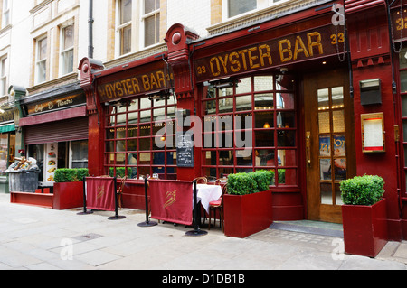 Die J Sheekey Oyster Bar in St.-Martins Hof im West End von London. Stockfoto