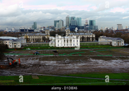 Restaurierungsarbeiten im Greenwich Park nach Gebrauch während der Olympischen Spiele 2012. Stockfoto