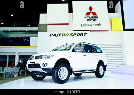 Mitsubishi Pajero Sport Auto auf dem Display an der 29. Thailand International Motor Expo am 28. November 2012 in Nonthaburi, Tha Stockfoto