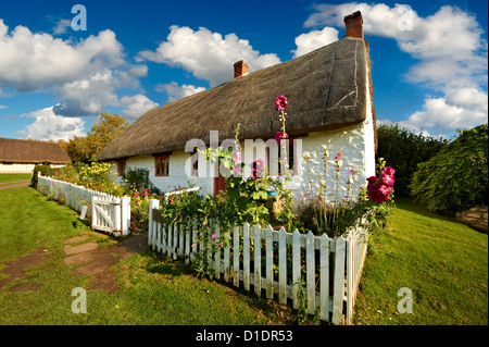 Strohgedeckte Haus von Harem am Ryedale Volksmuseum, Hutton-Le-Hole, North Yorks Moors Nationalpark, Yorkshire, England Stockfoto